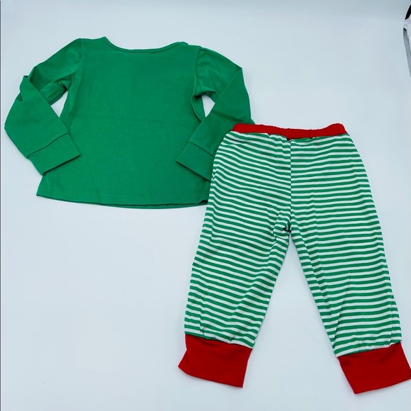 NWT TODDLER CHRISTMAS FAMILY MATCHING PIJAMAS SET WHITE GREEN STRIPE SANTA’S ELF - Picture 2 of 2